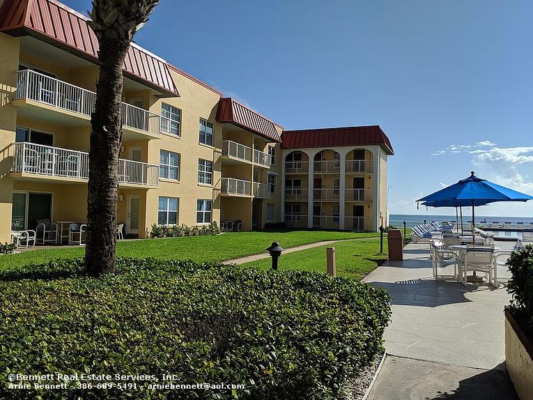 210 Point East Condominium