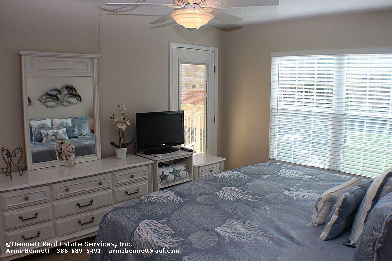 211 Point East Condominium
