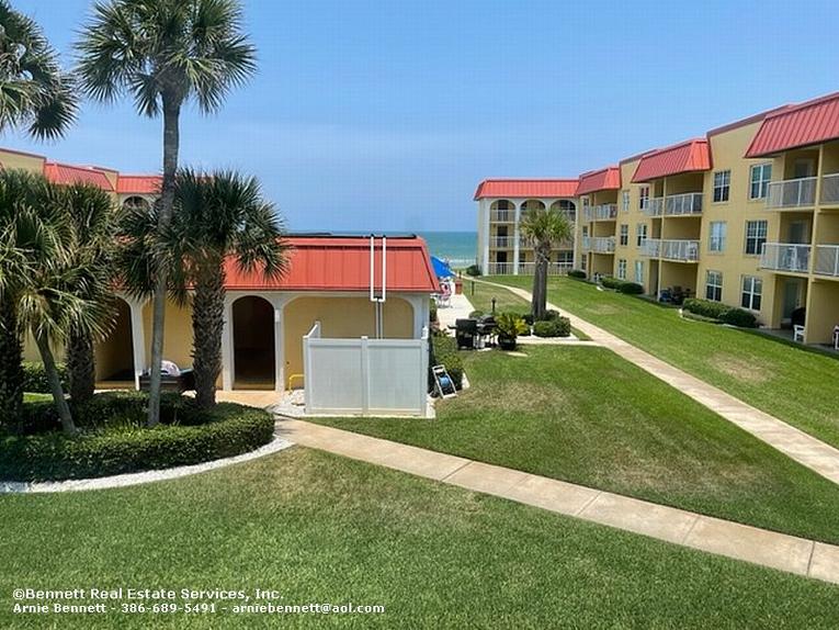 215 Point East Condominium
