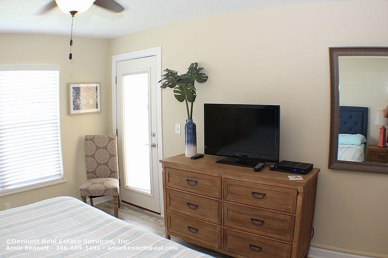 220 Point East Condominium