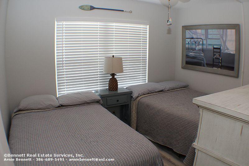 220 Point East Condominium