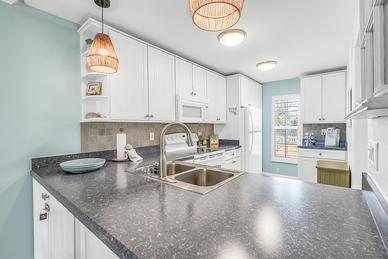 212 Point East Condominium
