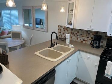 128 Point East Condominium