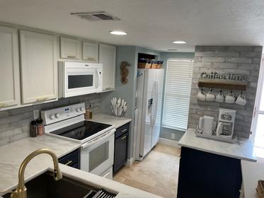 120 Point East Condominium