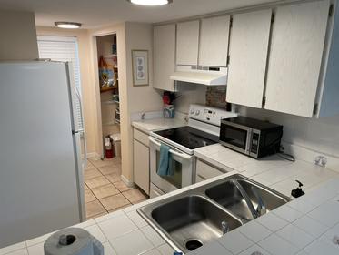215 Point East Condominium
