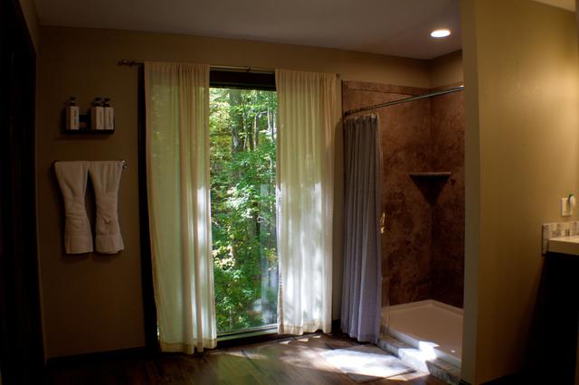 Taken at Scenic Solitude in Cobbly Nob area of Gatlinburg TN