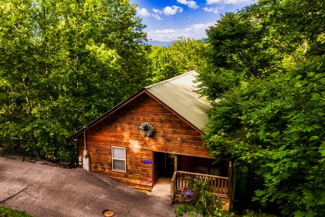 Taken at Blue Sage Hideaway in Gatlinburg TN