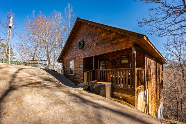 Taken at Blue Sage Hideaway in Gatlinburg TN