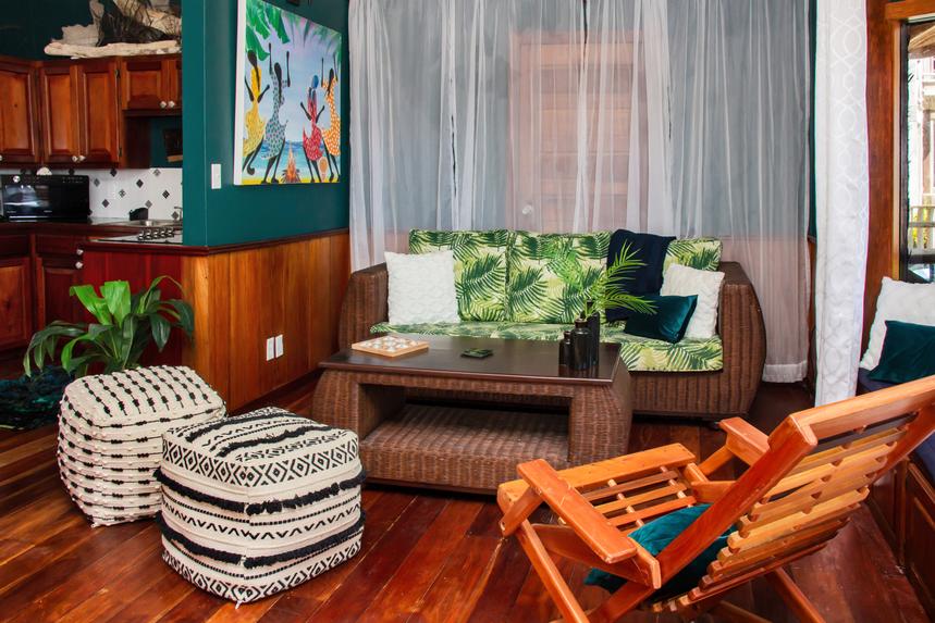 Living Room / Lounge
