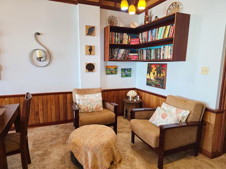 Living Room / Lounge