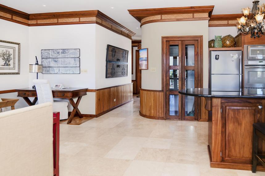 Living Room / Lounge