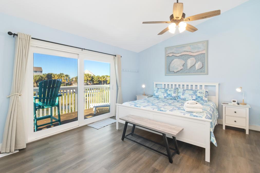 King Master Suite with futon and Private Deck on top level