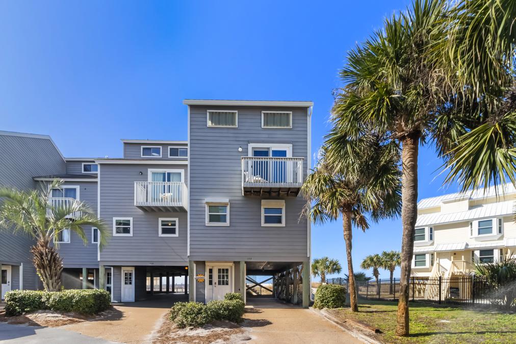 Your quaint end unit!