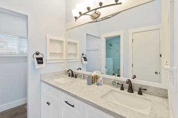 Double Vanity Sink for Master Suite