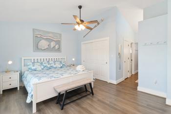 King Master Suite with Deck, Bath and Laundry on top level