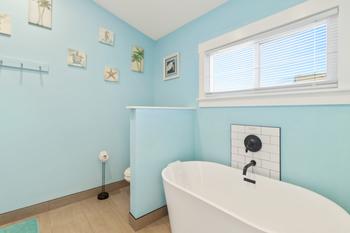 Separate Soaking Tub