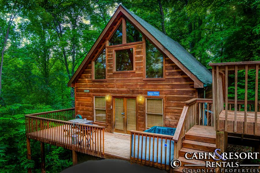 Gatlinburg Cabins Happy Hiker