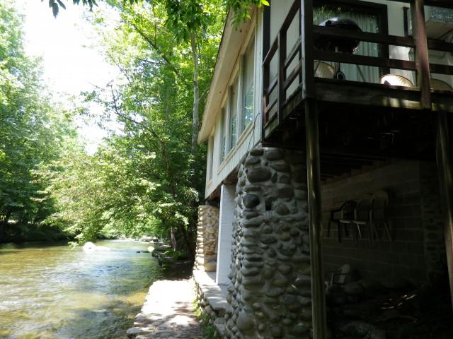 River Rhapsody Gatlinburg Cabins Gatlinburg Cabin Rentals