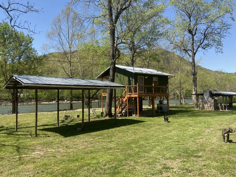 French Broad River Cabin 0