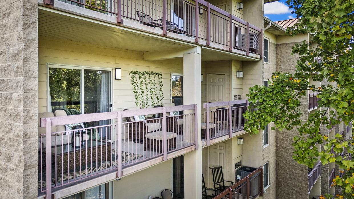 The Riverside Retreat