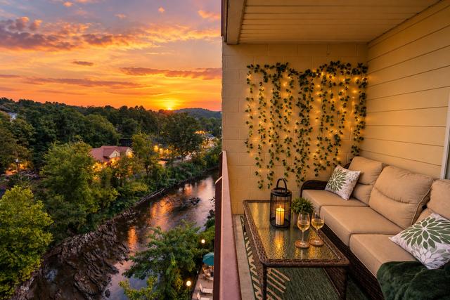 The Riverside Retreat