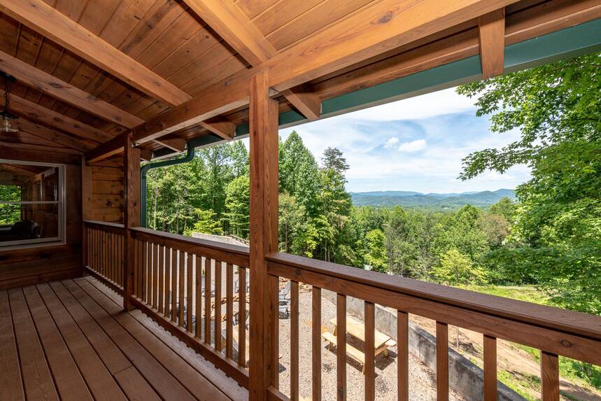 Cades Cove Lodge