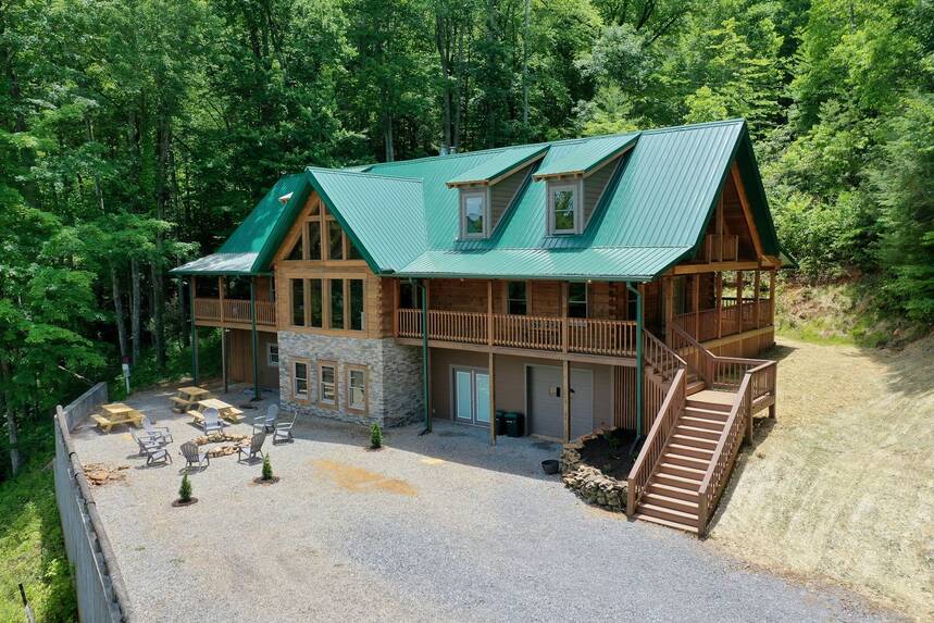 Cades Cove Lodge