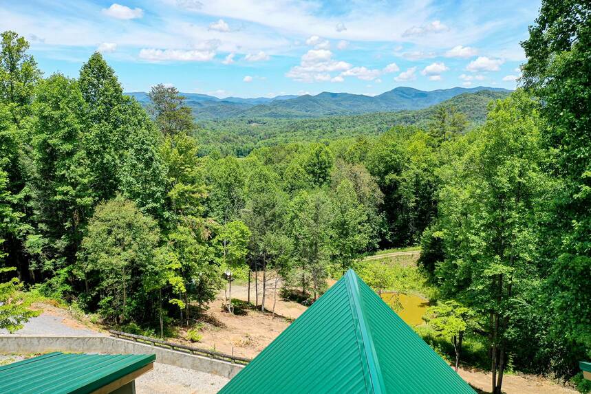 Cades Cove Lodge