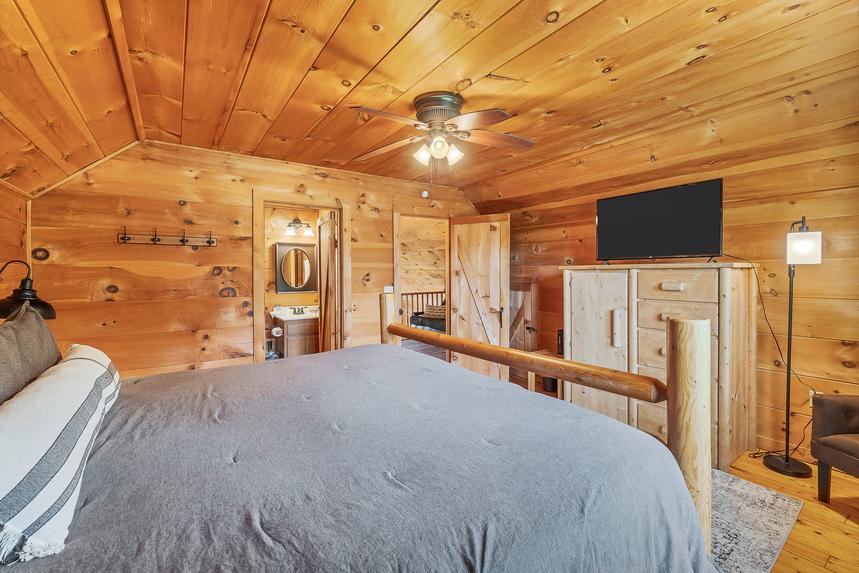 Twin Cub Lodge