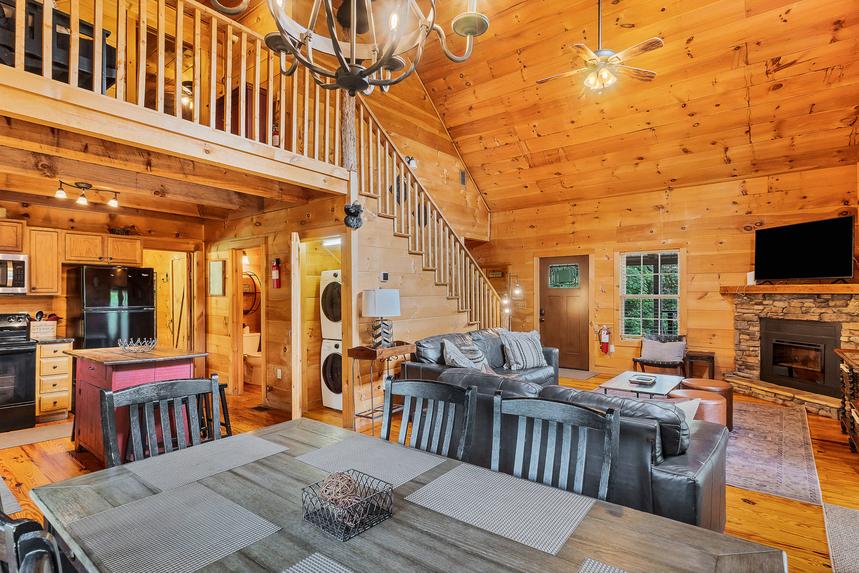 Twin Cub Lodge