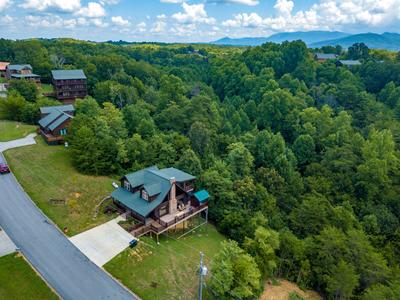 Perky Peaks Lodge