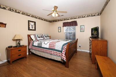 Pigeon River Retreat bedroom one with queen size bed