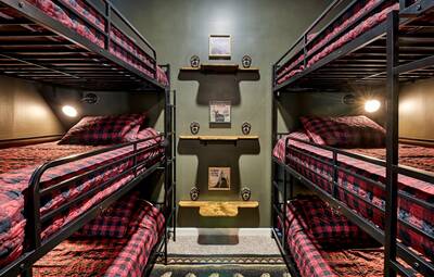 The Playful Bear bunk bed room