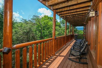 Katies Lodge main level covered back deck