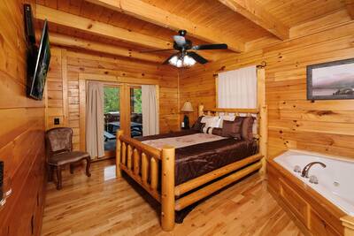 Katies Lodge main level bedroom 2 with queen size bed