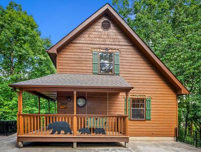 Forest Hollow covered front deck