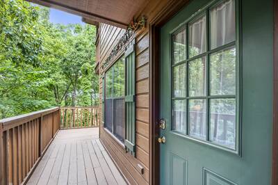 Forest Hollow covered entry deck