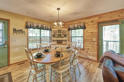 Forest Hollow dining area