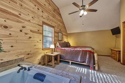 Forest Hollow upper level bedroom