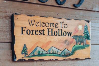 Forest Hollow cabin sign