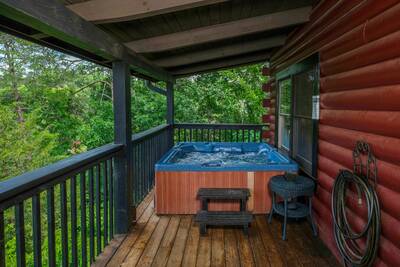 Smoke on the Water - Covered wrap around deck with hot tub