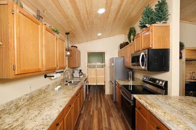 Margaritas at Sunrise - Fully furnished kitchen with granite countertops