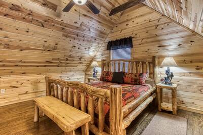A Mountain Hideaway Lodge - Upper level bedroom with king size bed