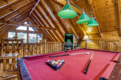 River Livin - Upper level loft game room with pool table