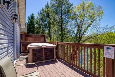 Shimmering Waters - Open back deck with hot tub