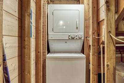 Cedar Lodge - Washer and dryer