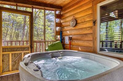 Cedar Lodge - Main level back deck with hot tub