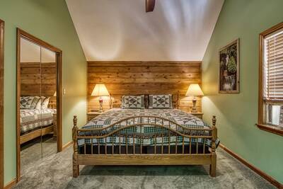 Grandpas Getaway - Upper level bedroom 2 with king size bed