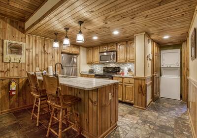 Mountain Side - Fully furnished kitchen with granite countertops