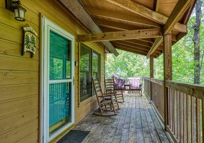 Mountain Side - Covered entry deck